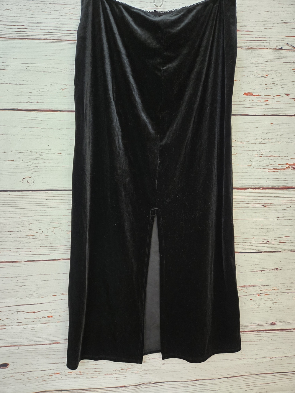 NWT Wild Fable Women's Black Velvet Midi Skirt Size L Back Slit Stretch Pull-On - Picture 8 of 15